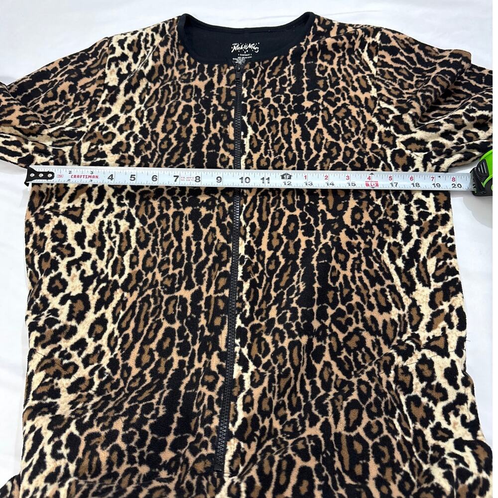 Nick & Nora Women’s Small Leopard Print One Piece  Footed Pajamas Sleepwear - Picture 8 of 8